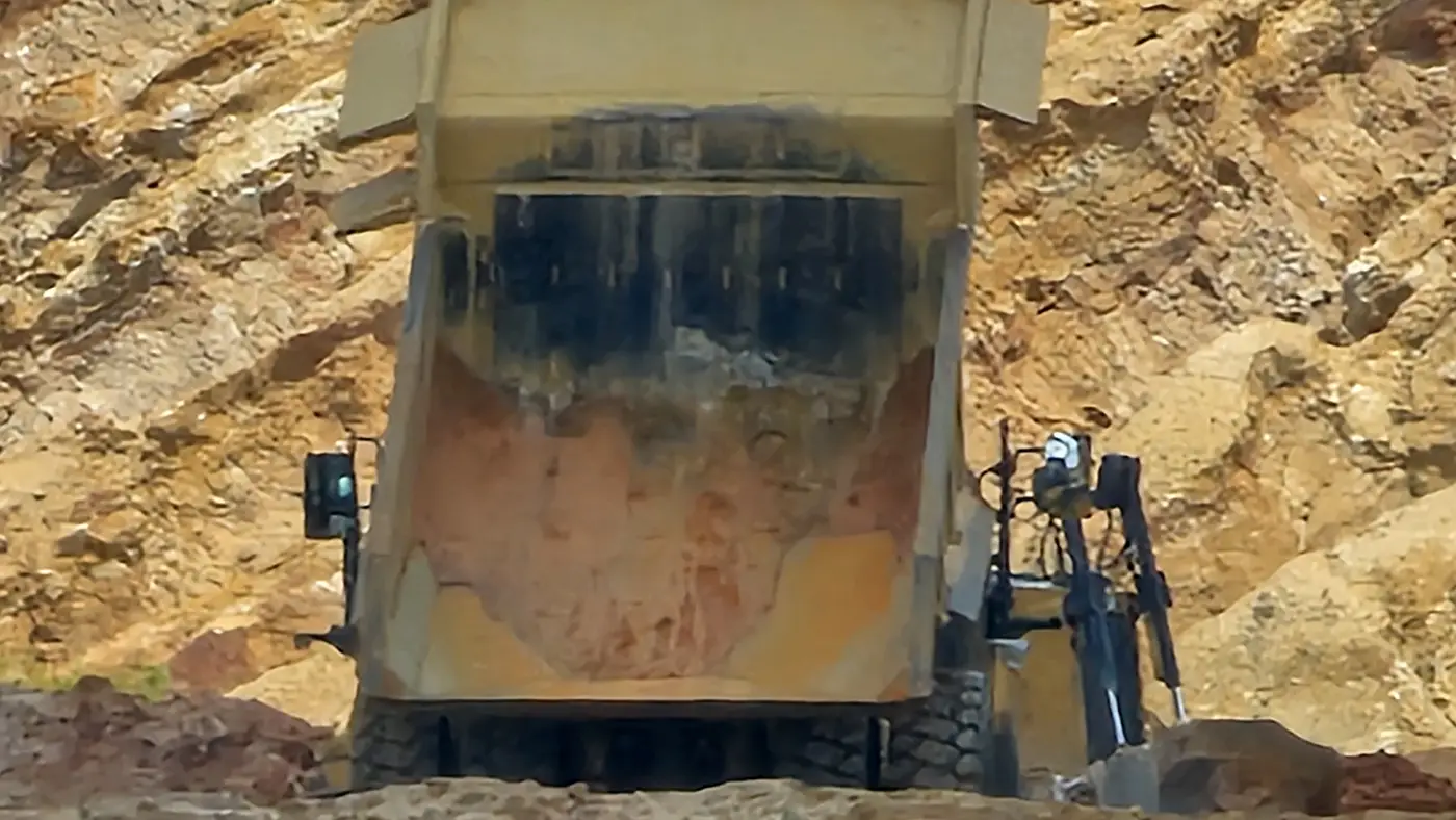 limitless-lining-uhmw-construction-mining-truck-plastic-liners-1400